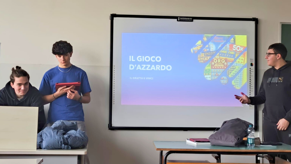 Licei: il viaggio multidisciplinare nel mondo della dipendenza dal gioco d’azzardo