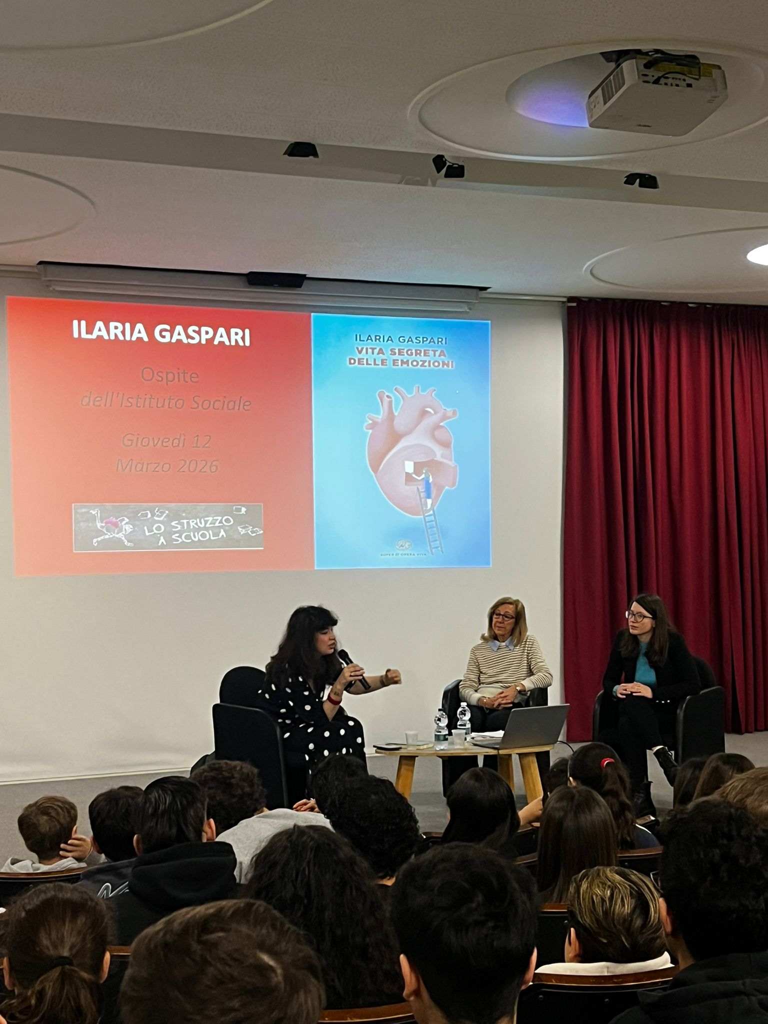 Emozioni e filosofia: Ilaria Gaspari ospite all’Istituto Sociale